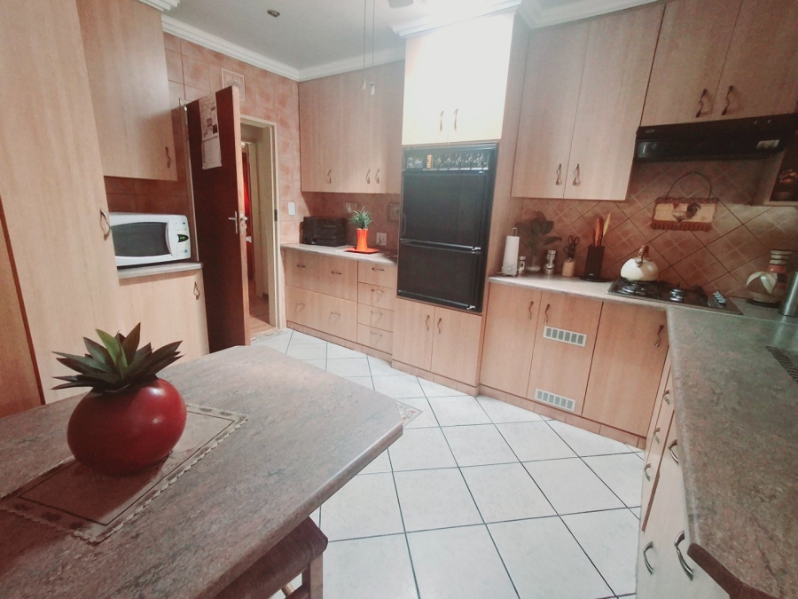 4 Bedroom Property for Sale in Vaalpark Free State